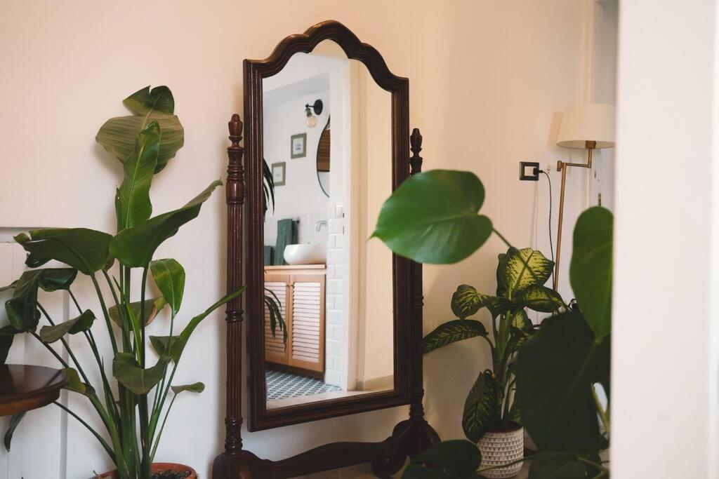 Vaticano/Trastevere Floreal Suite Рим Экстерьер фото